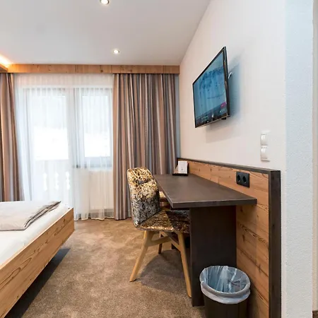 Garni Pfeifer Bed & Breakfast Ischgl