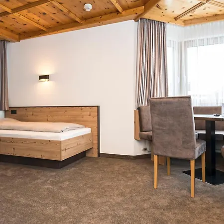 Bed & Breakfast Garni Pfeifer Ischgl